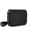 LV-001-03-District PM-Black26X20X7cm Louis Vuitton bags LV District PM