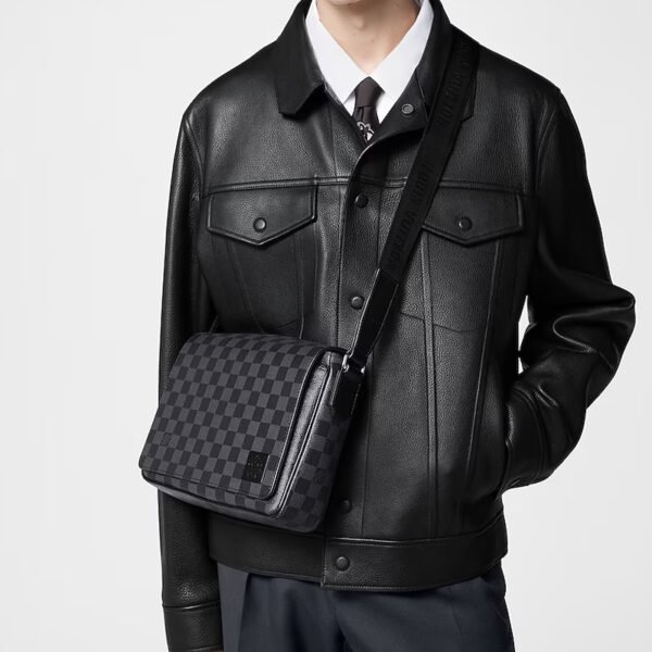 LV-002-02-District PM-Black-Chessboard Pattern26X20X7cm Louis Vuitton bags LV District PM